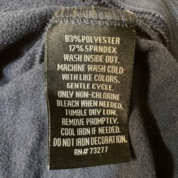 Fila Blue Woman’s Active Pull Over half zipper pleated back top Sz Medium - Picture 3 of 6